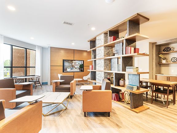 2nd image of 11 W 46th St #320