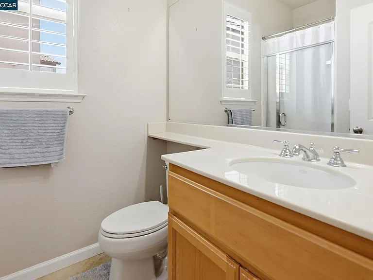 165 Paddington Ct — Photo 22