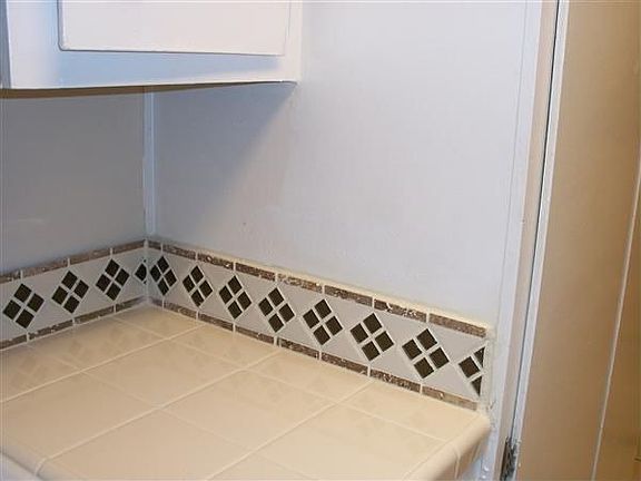 3rd image of 34732 Skylark Dr APT 2