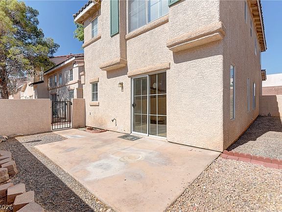 3rd image of 9664 Belle Regal St