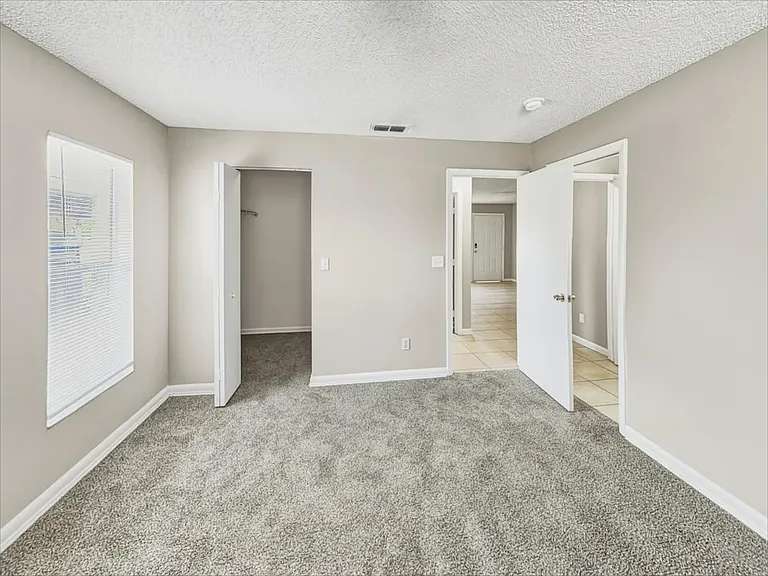 1360 S Washington Ave — Photo 10