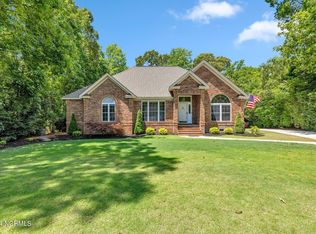 220 Ravenswood Rd, Hampstead, NC 28443