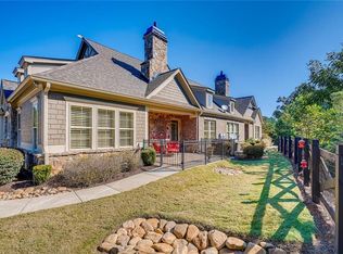 27 Cedarcrest Village Ct, Acworth, GA 30101