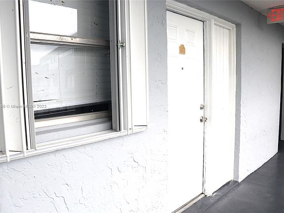 2nd image of 9359 Fontainebleau Blvd APT F412