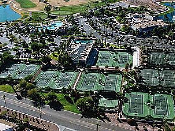 Tennis complex