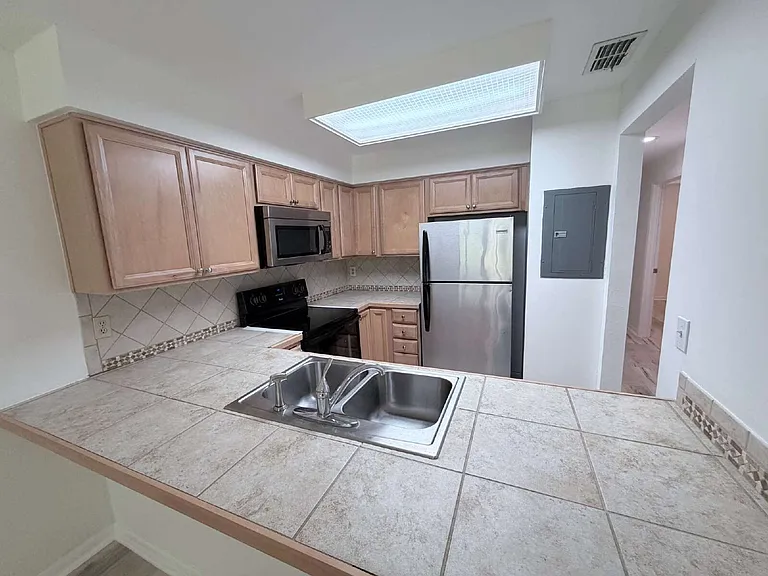 6125 Topher Trl — Photo 13