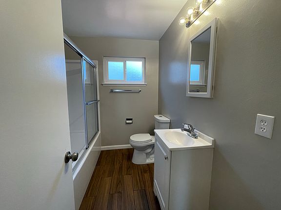 5th image of 4111 Olga Dr