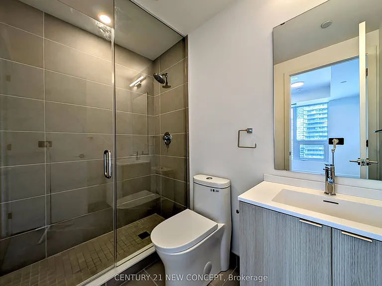 100 Queen St E #2715 — Photo 11