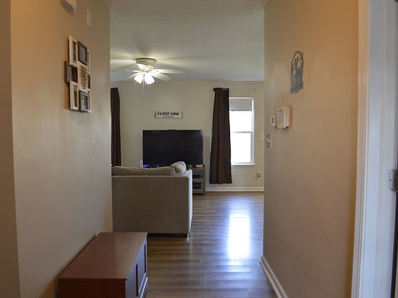 3rd image of 11274 N Sashing Way