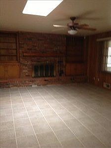 4th image of 3005 Edgewood Dr