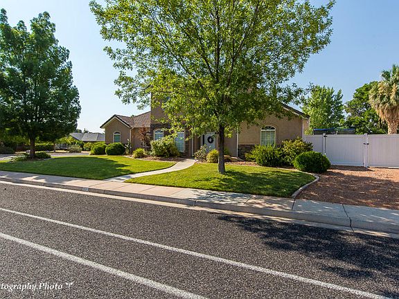 3rd image of 3171 W Canyon View Dr