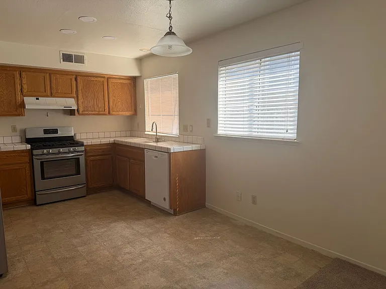 8317 Bramble Bush Cir — Photo 10