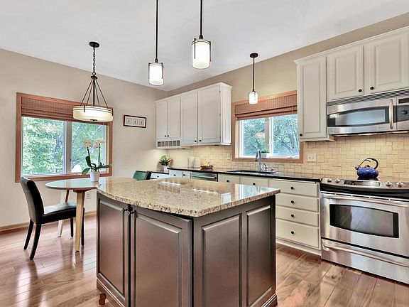 2nd image of 17408 Tessmer Ct