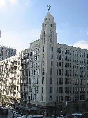 1st image of 758 N Larrabee St APT 518