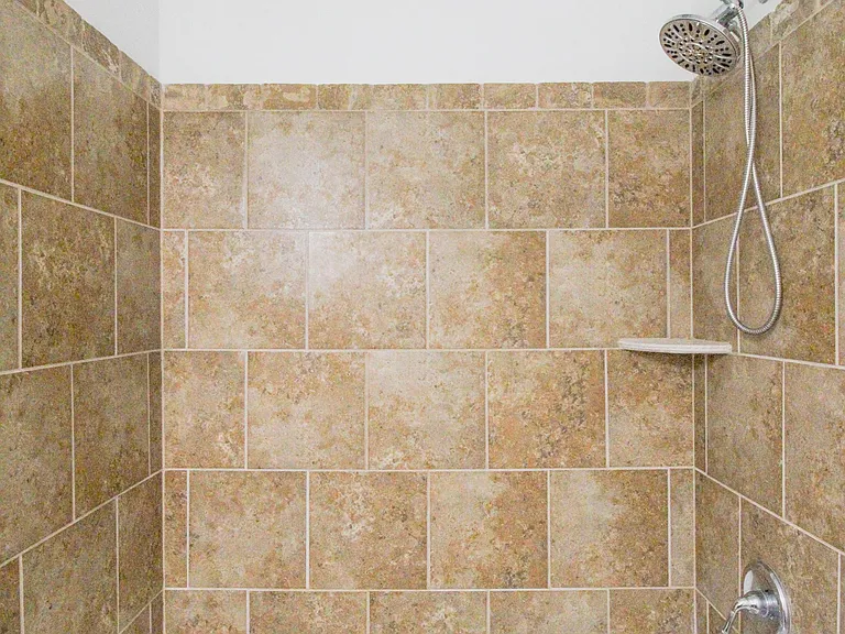 8000 Erryn Ln — Photo 12