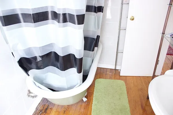 Rented by L.Nelson & Associates | media 24