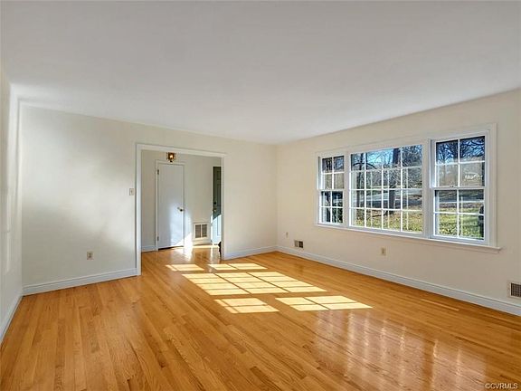 5th image of 10820 Haverford Ln