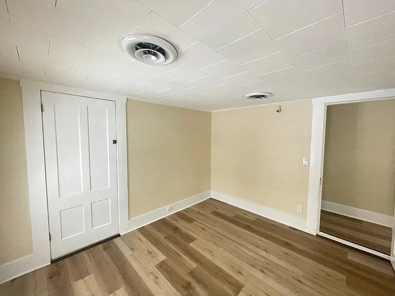 98 Main St #2 — Photo 10