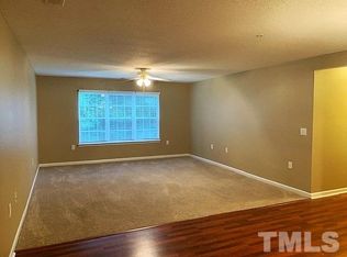 203 Sturbridge Dr #14, Clayton, NC 27520