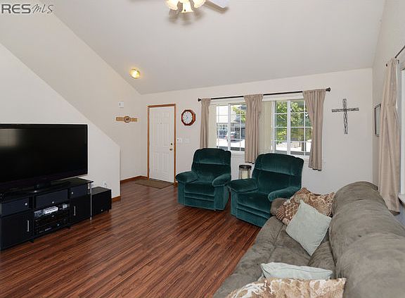 4th image of 814 Scotch Pine Dr