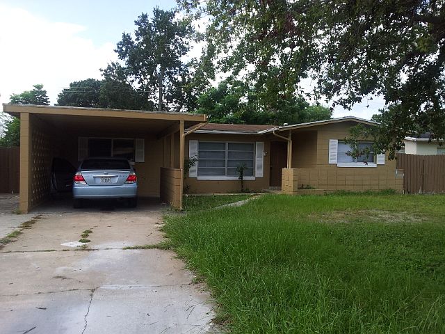 1st image of 932 Black Oak Ct