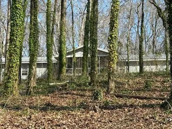 160 Hickory Cir W, West Point, GA 31833