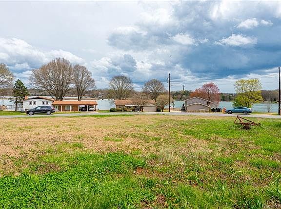 3rd image of 169 Elysian Dr #60