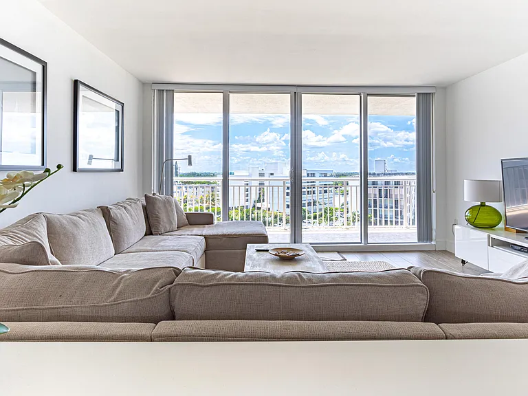 3546 S Ocean Blvd #818 — Photo 8