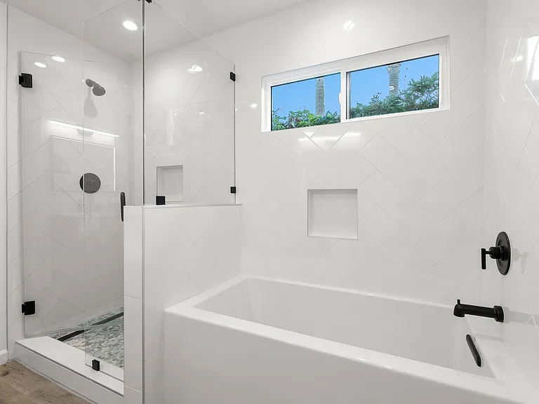 1217 Wilbur Ave — Photo 21