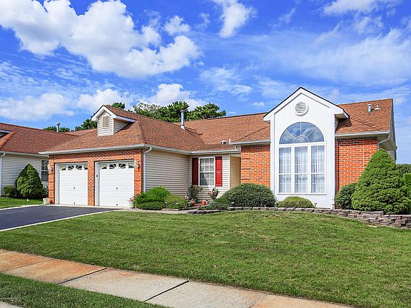 2nd image of 24 Swindon Ct