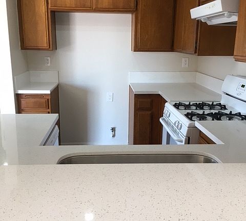 4th image of 268 W Santa Cruz St #201