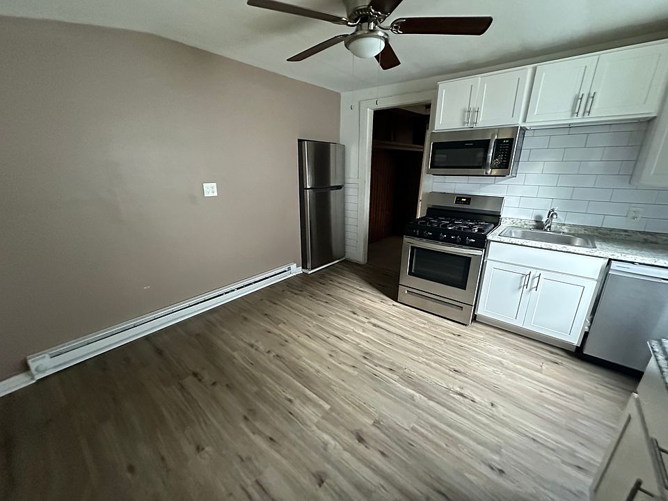 2nd image of 75 Ransom St #1
