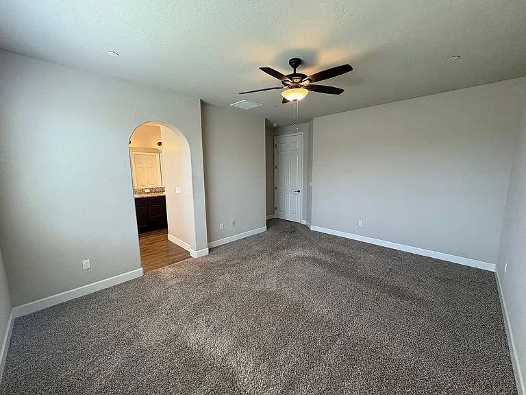 551 Montana De Oro St — Photo 19