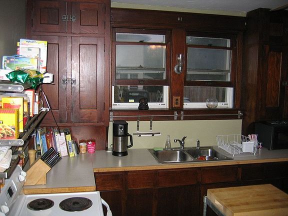 Semi Kitchen