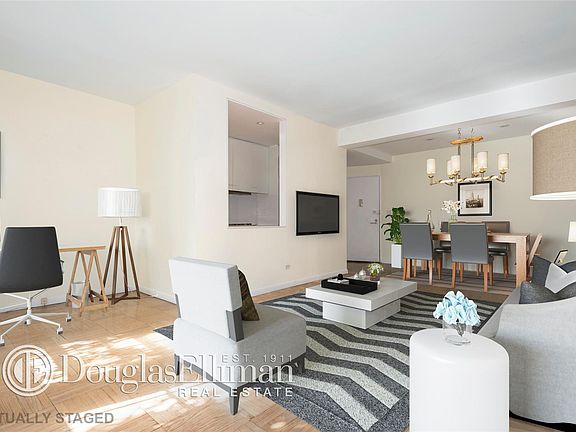 3rd image of 45 W 10th St