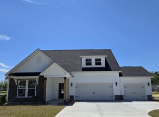 103 Augusta Pass Dr, Ridgeville, SC 29472