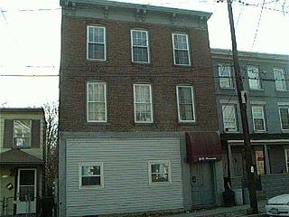 1st image of 119 W Parmenter St