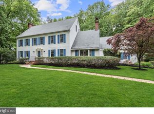 10 Pepperbush Ln, Moorestown, NJ 08057