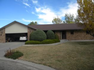 3393 Sunset Dr, Goodland, KS 67735