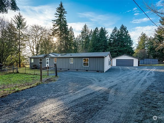 2nd image of 3418 147th Avenue NE