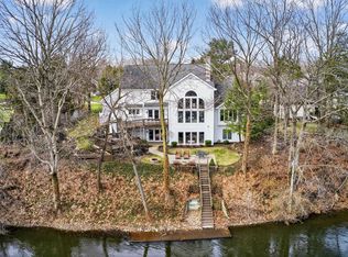 3484 Fox Chase Dr, Bristol, IN