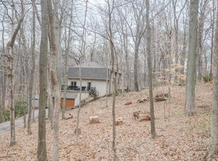 261 Thornewood Dr, Granville, OH