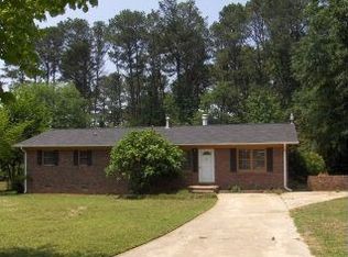 135 Biscayne Dr, Athens, GA 30606
