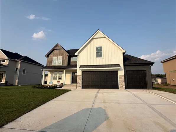 2340 Foxtail Dr, Kearney, MO 64060