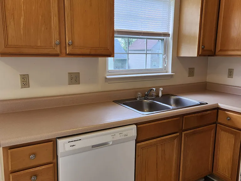 28 Applewood Cir — Photo 9