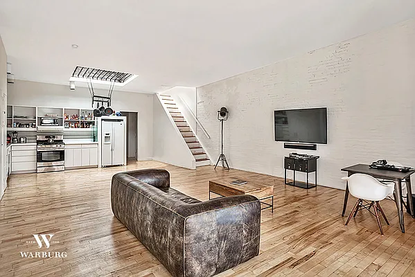 Rented by Warburg | media 13