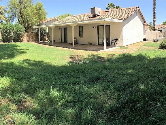 3rd image of 1704 Barrel Cactus Ct