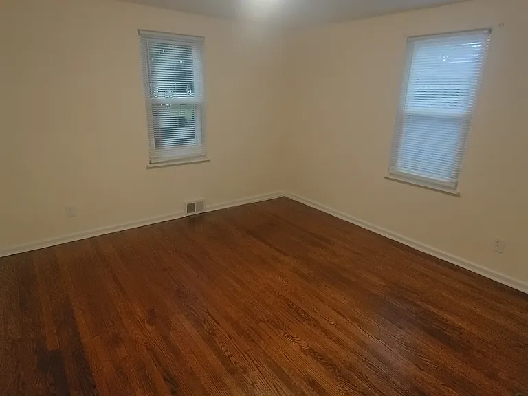 320 Hoffman Ave — Photo 13