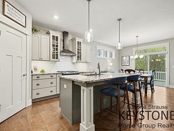 5th image of 6190 Wild Currant Way #132
