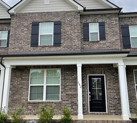 3rd image of 142 Jackson Alan Dr